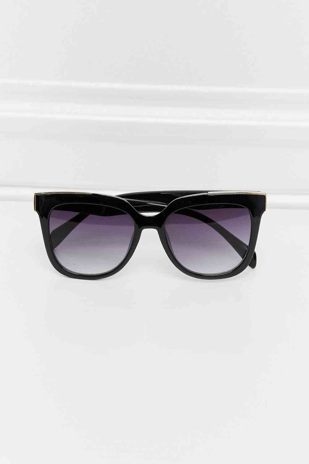 full rim rectangle sunglasses